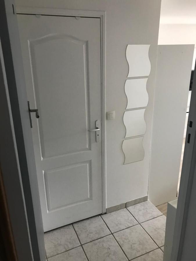 Studio Moderne Au Calme Cappelle-la-Grande Exteriör bild